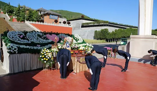 西安高橋墓園銷售聯(lián)系電話