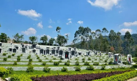 霸陵墓園與壽陽山墓園哪個好