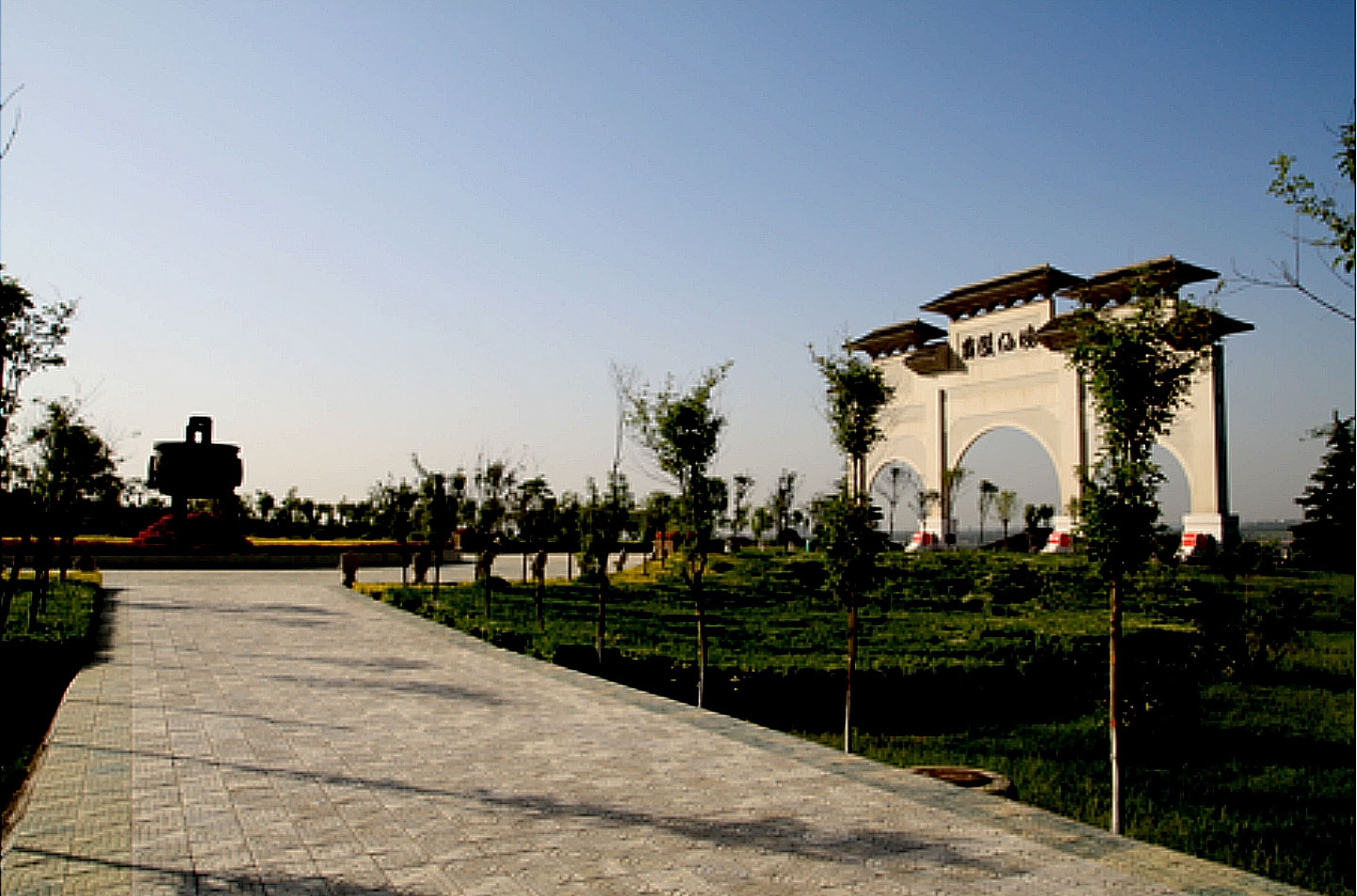 西安霸陵新區(qū)墓園怎么樣 電話 地址 價格